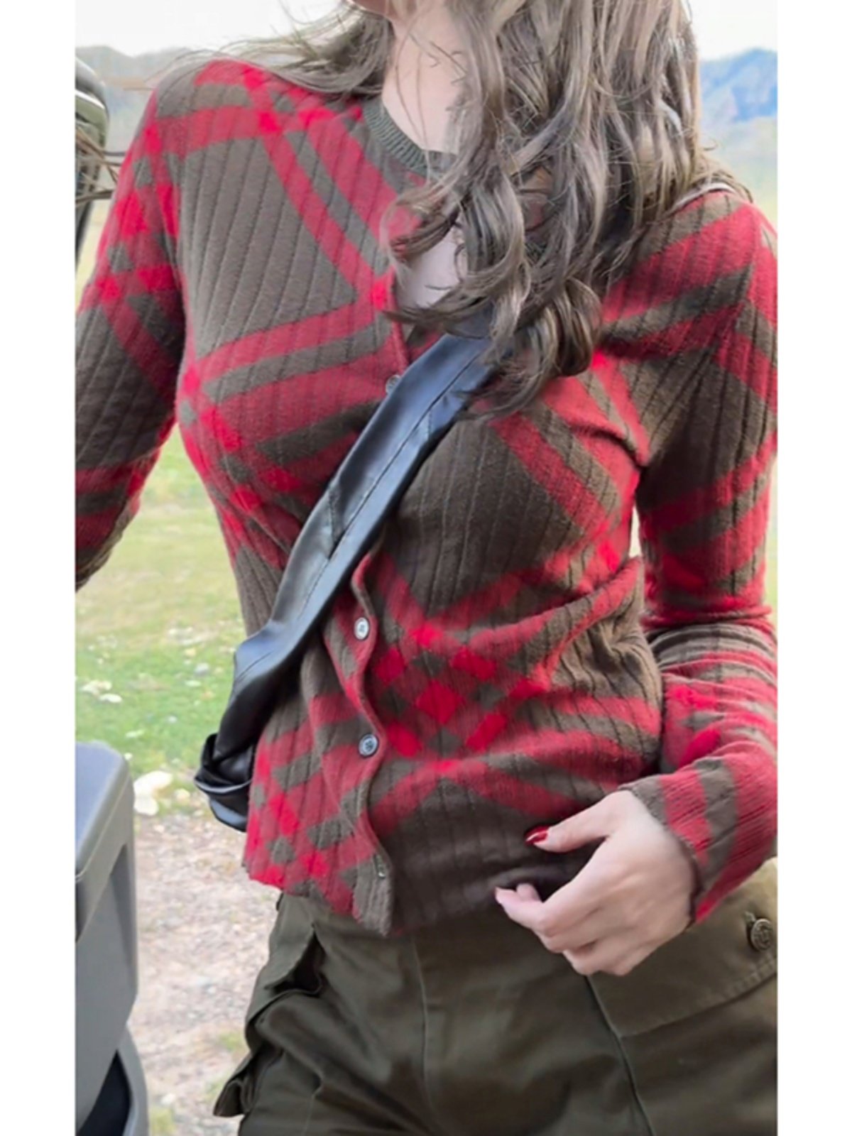 针织开衫女春秋薄款2025新款港味覆古格子长袖微胖设计感小众上衣