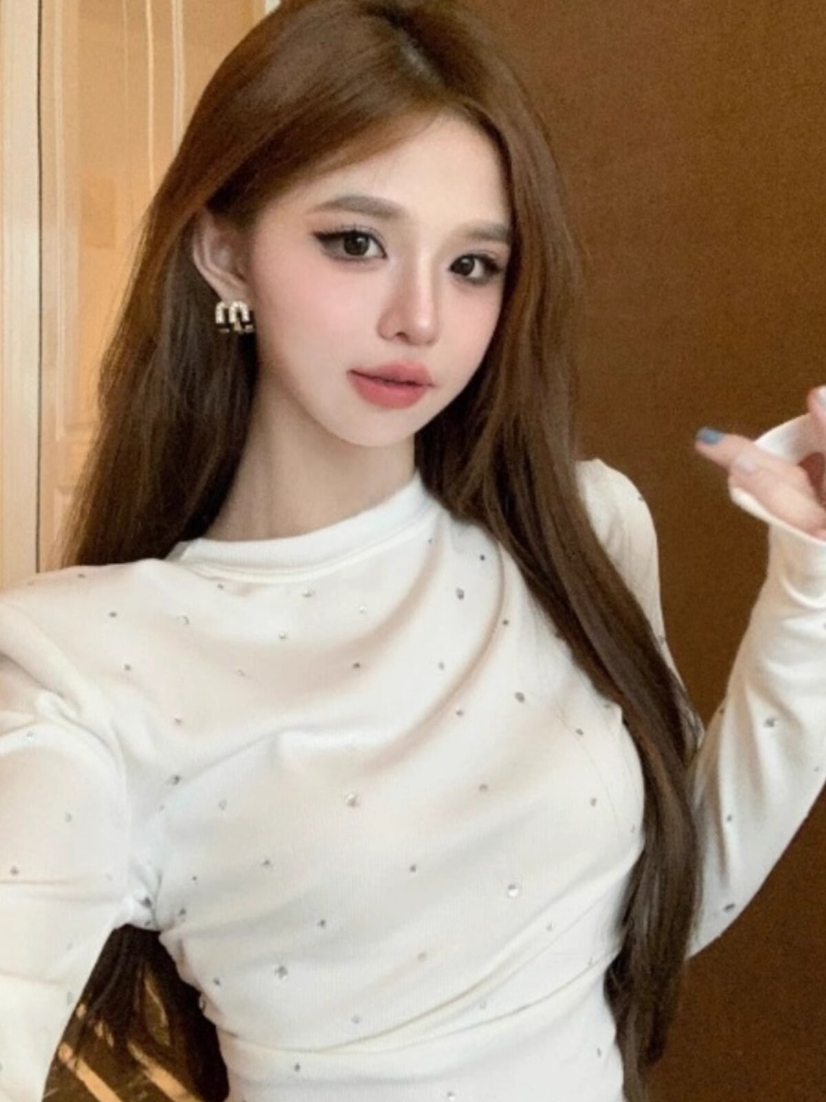 长袖T恤女春秋2025年新款重工烫钻白色打底衫高级感圆领内搭上衣