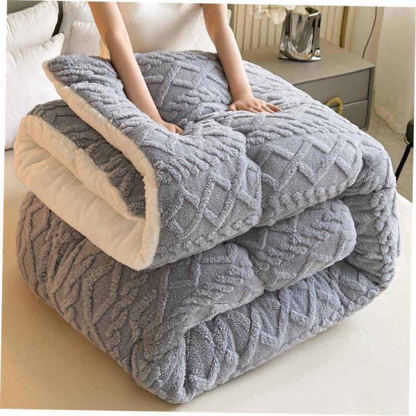 Super warm winter flannel quilt comforter blanket bed duvet