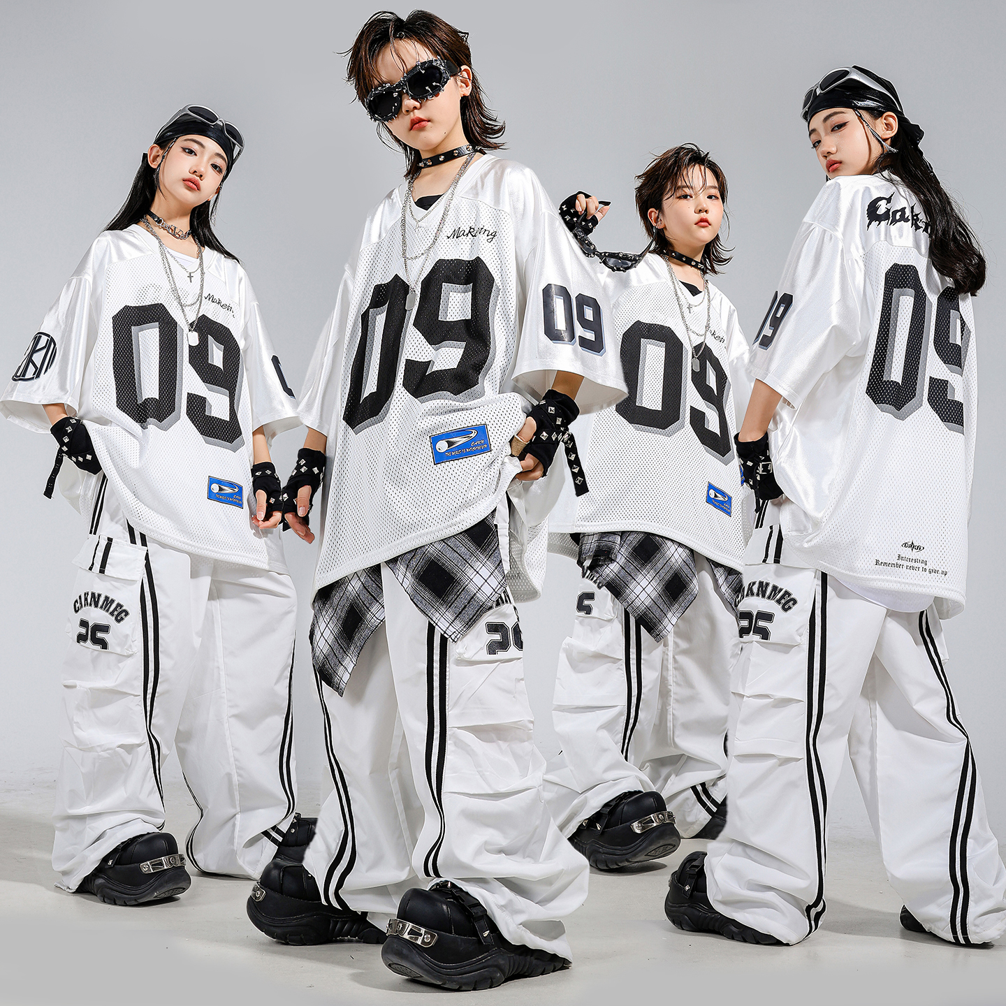 儿童街舞潮服男童嘻哈风少儿表演服hiphop女童爵士舞服装演出服帅