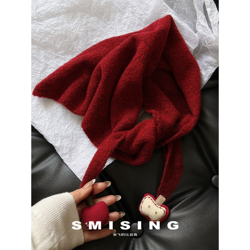 2025新款韩系甜美卡通苹果针织三角巾披肩女秋冬日常休闲百搭披肩