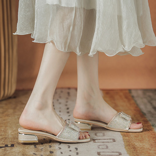 时尚 网红凉拖鞋 仙女风韩版 水钻中跟爆款 一字拖女 女夏外穿2023新款