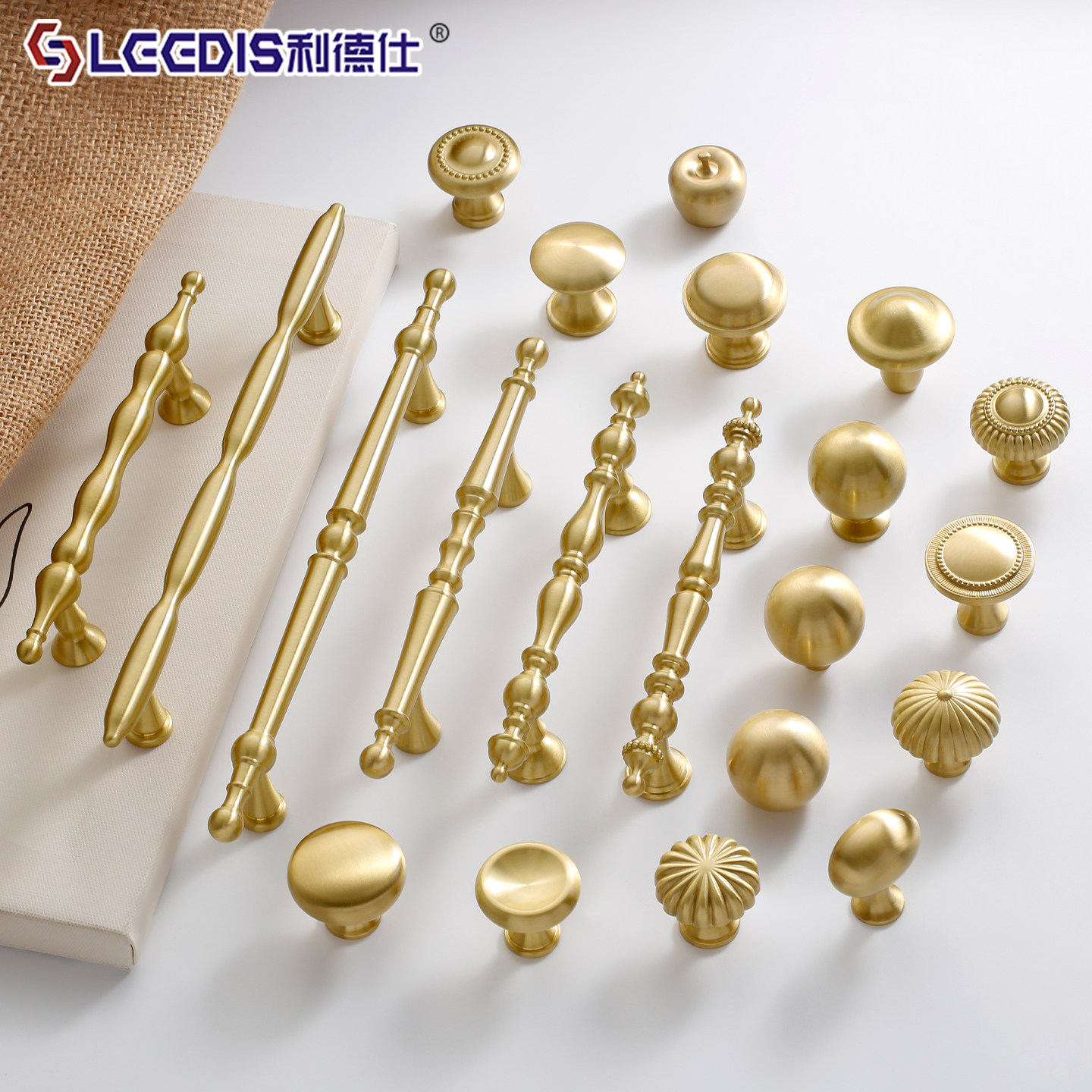 法式复古轻奢黄铜柜门抽屉拉手图片