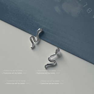 日系CoopKoop两只养耳小灵蛇耳钉~925银针迷你版可爱睡觉不用摘