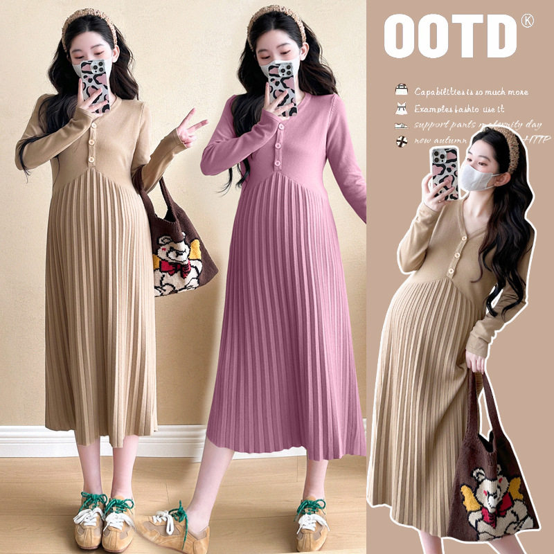 日本cherrykoko孕妇连衣裙秋冬新款针织v领小个子百褶宽松气质