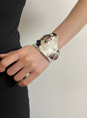 日系CoopKoop欧美ins风凹凸不规则椭圆镂空金属手镯小众设计简约