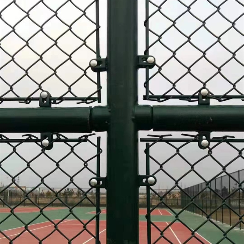铁丝网球场围网体育场围栏网足球场围网篮球场防护网菱形网勾花网