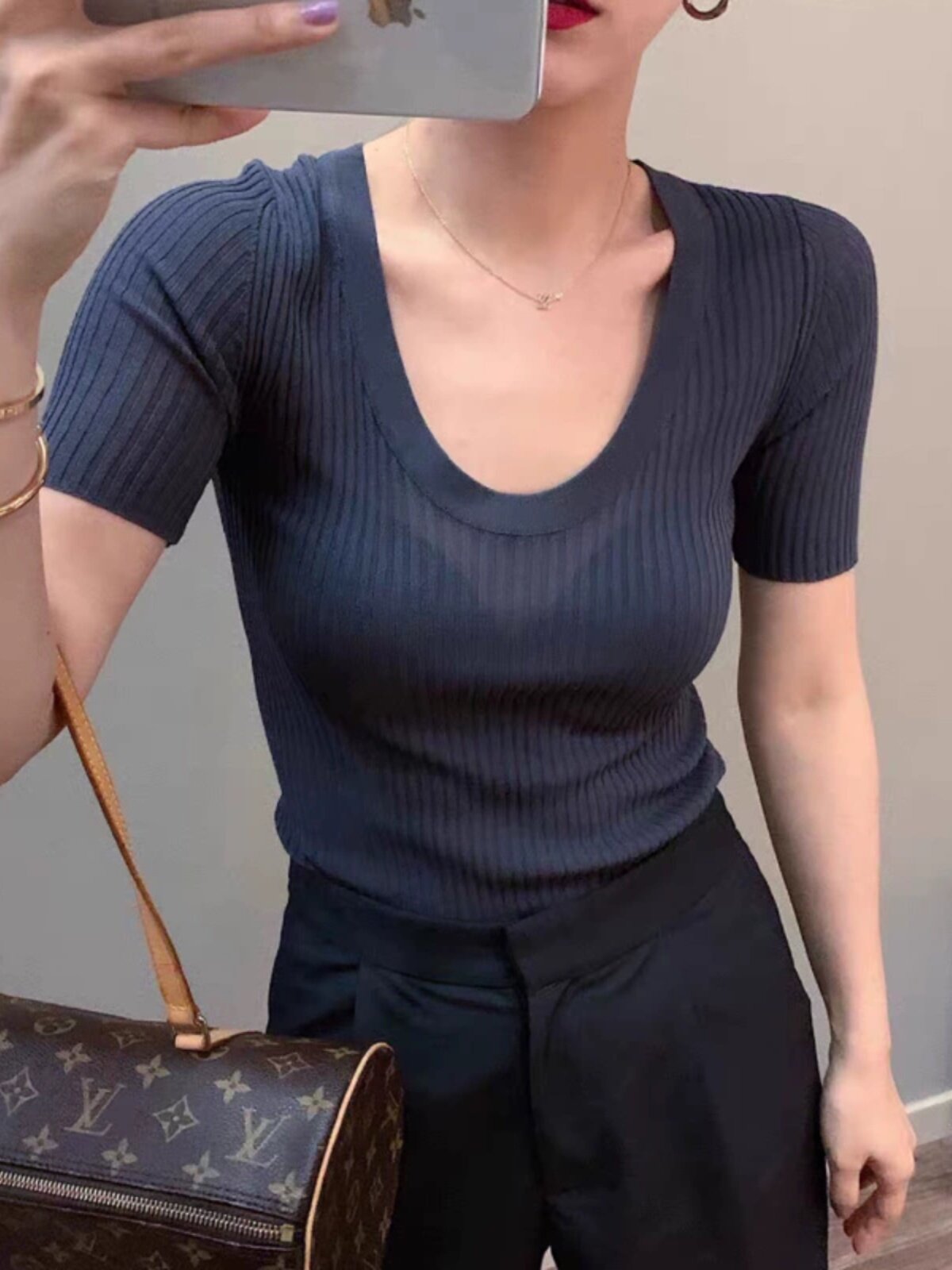 u型领短袖女式夏季t恤紧身修身多用途锁骨露露低领纯色冰丝针织上