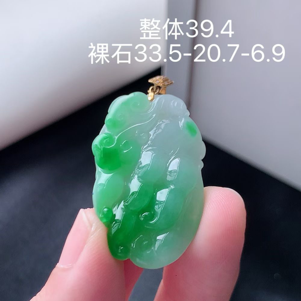 天然翡翠缅甸翡翠A货18K金冰阳绿佛手吊坠挂件