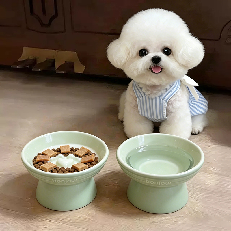狗碗狗狗慢食碗吃饭用小狗易擦缓食小型犬陶瓷宠物碗高脚碗爱心型