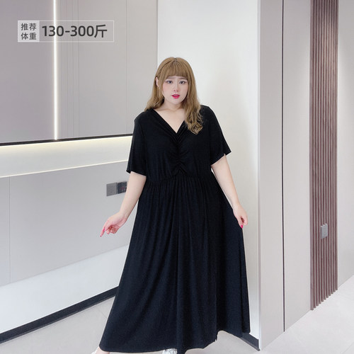 黑色V领遮肚显瘦开叉300斤连衣裙