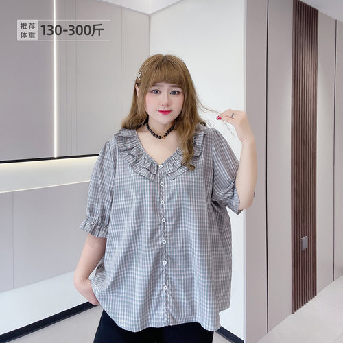 大码娃娃领格纹宽松显瘦衬衫