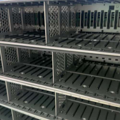 议价NETAPP DS224C 扩展柜 IOM 12 2.5可维修