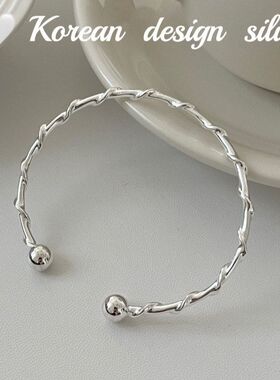 高级感日系缠绕风女拉满银手镯