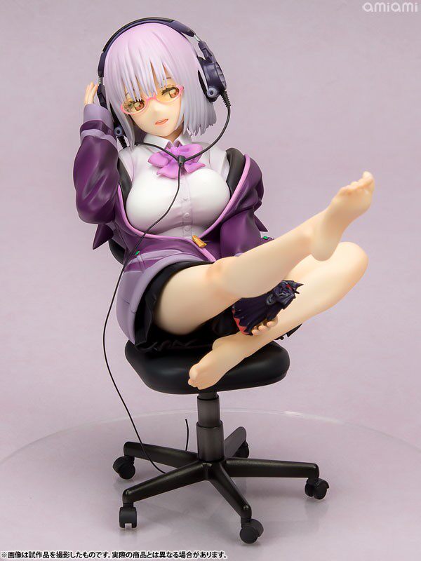 megahouse gals ssss gridman 古利特 新条茜 靠椅 坐姿 手办摆件