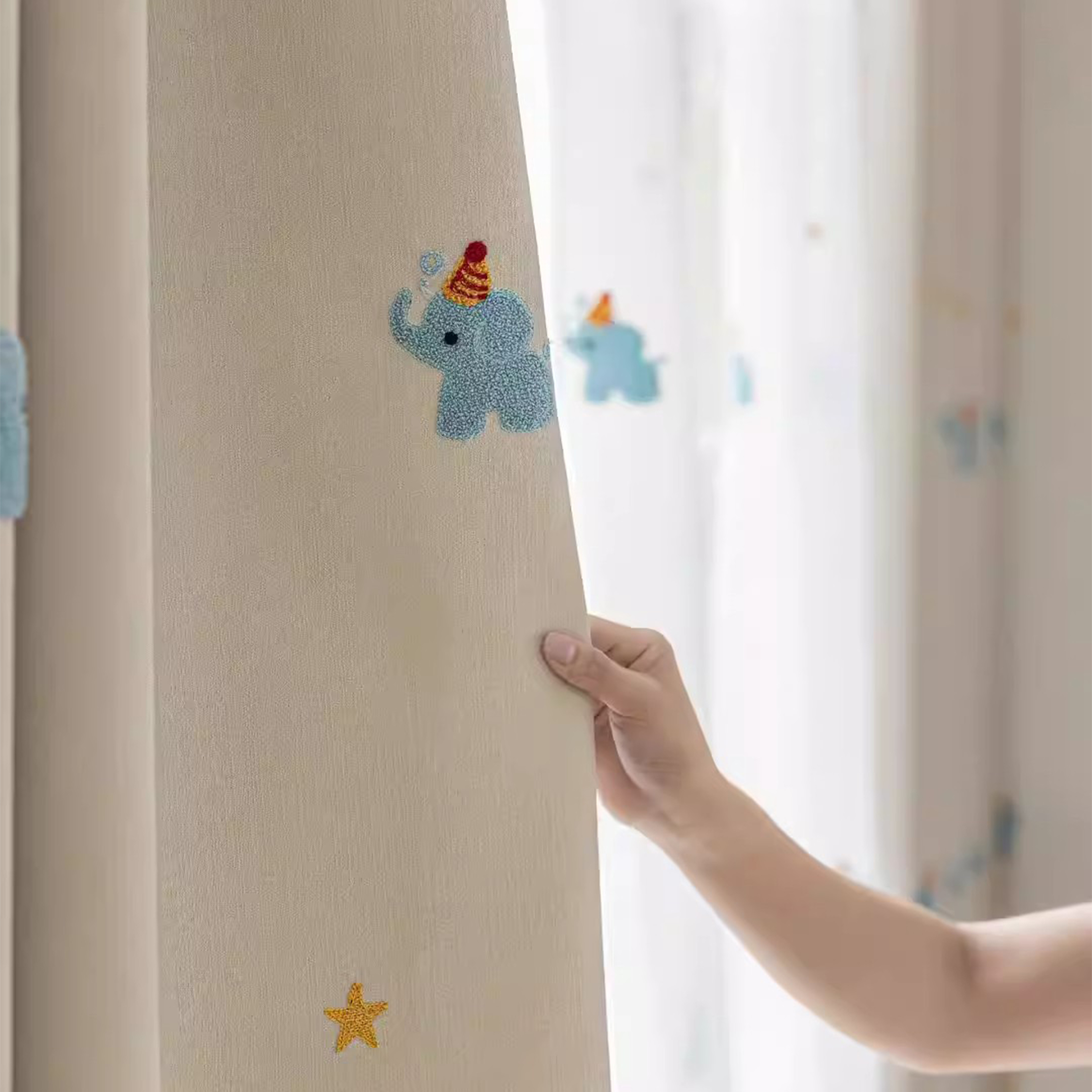 2025新款卡通小飞象雪尼尔儿童房窗帘男孩女孩卧室飘窗窗帘遮光布,居家布艺,定制窗帘,淘宝优惠券,粉丝福利购,淘宝优惠卷