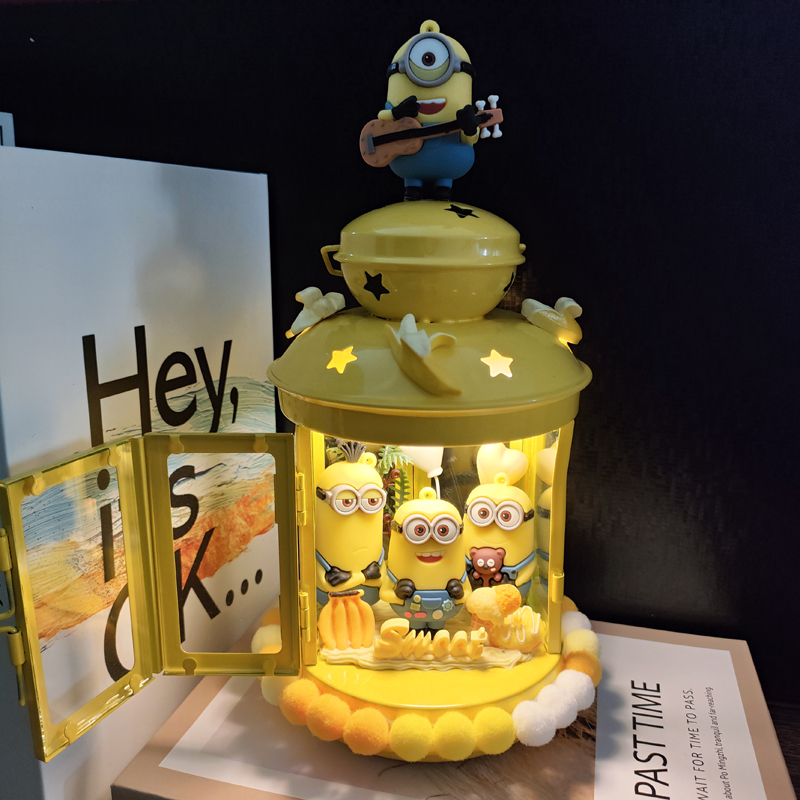 小黄人香蕉创意小夜灯小小兵玩偶手办周边摆件送男生女生生日礼物