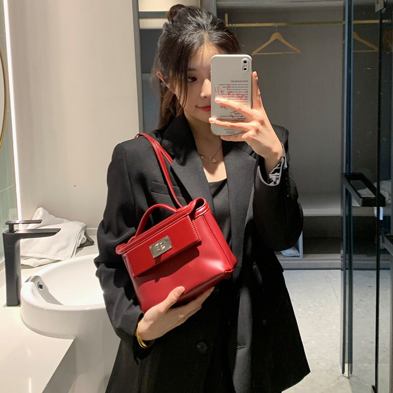 诗帯SHIDAI高级感轻奢小众手提凯莉包包女2023新款百搭单肩斜挎包