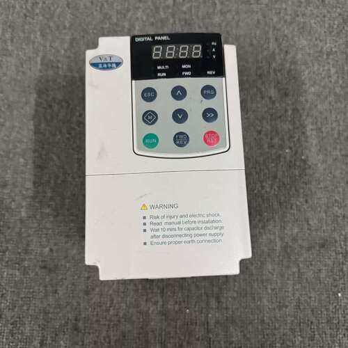 议价变频器 E5-H-4T2.2G-14维修