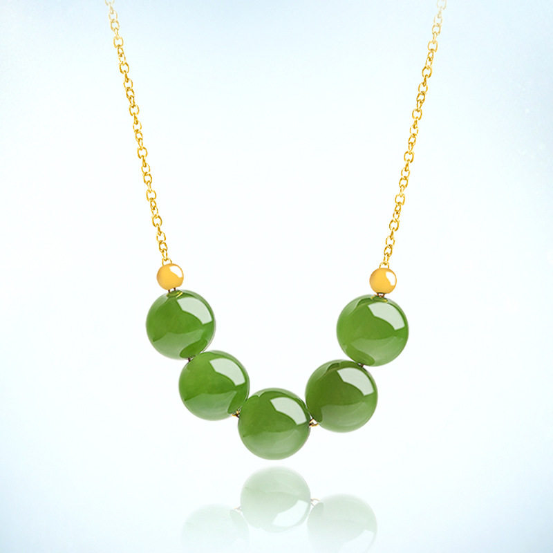 菠菜绿老料和田玉碧玉8mm圆珠锁骨链吊坠S925银天然玉石女款项链