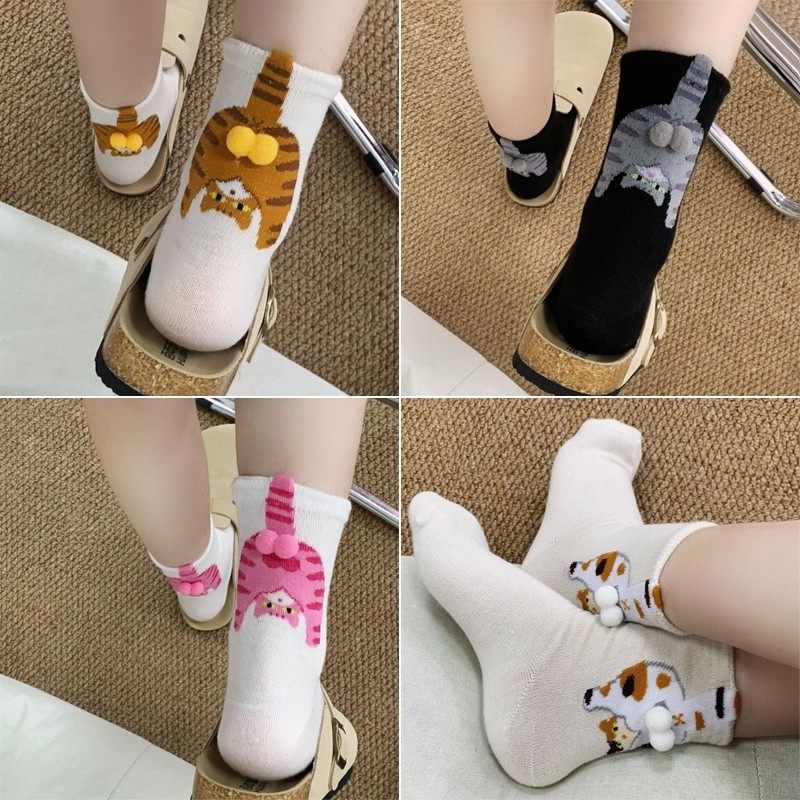 2025秋季新款袜子女可爱卡通中筒袜猫咪个性立体球球ins潮袜长袜