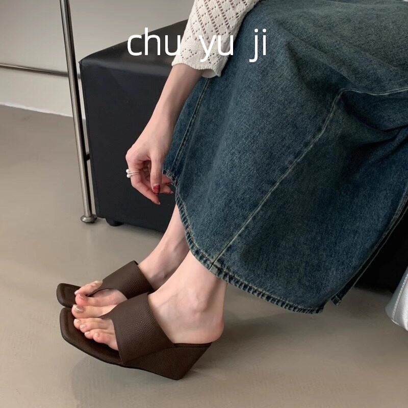 通勤女鞋初遇季绝绝子设计高跟拖鞋女款夏天可外穿2025款坡跟厚底