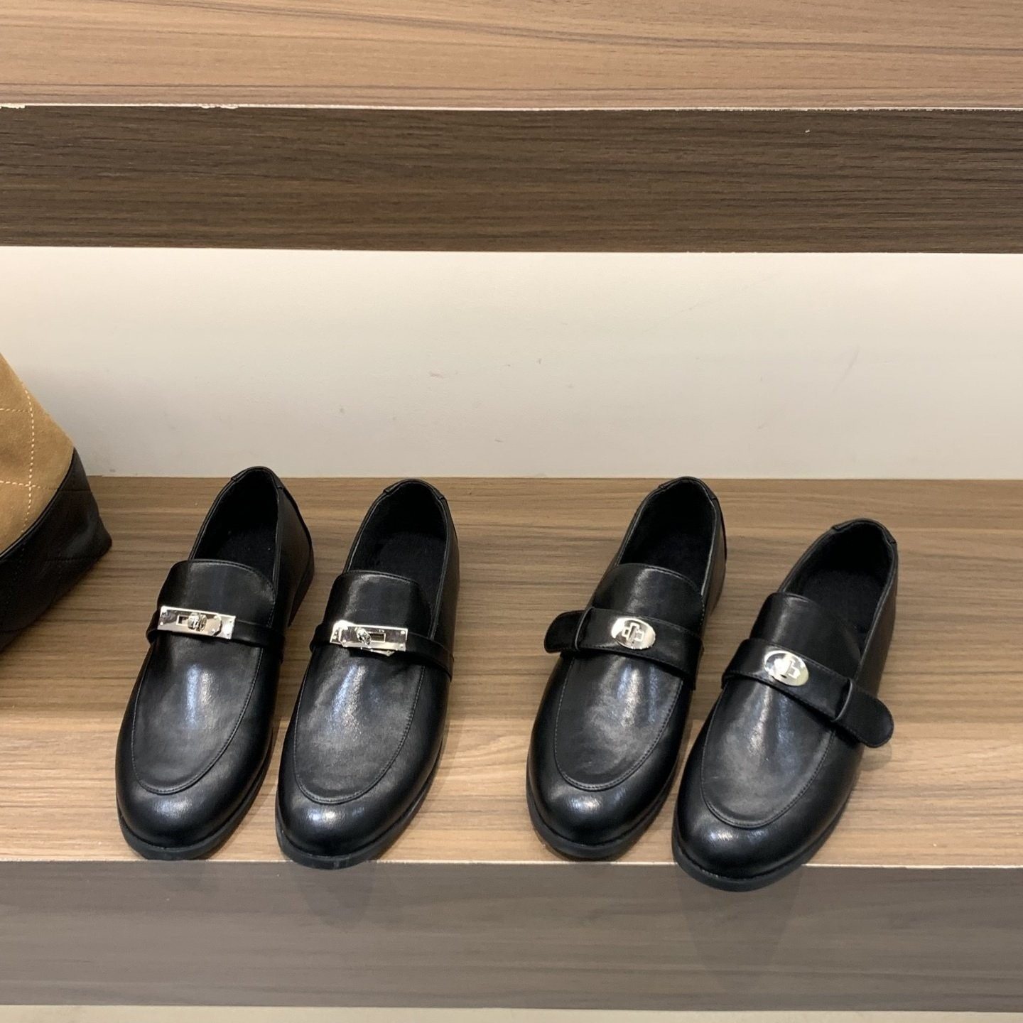 平底黑色英伦风小皮鞋女鞋子2025新款秋冬季加绒单鞋一脚蹬乐福鞋,女鞋,浅口单鞋,淘宝优惠券,粉丝福利购,淘宝优惠卷