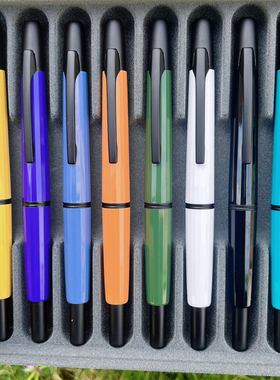 MAJOHN末匠A2按压式伸缩按动出尖注塑轻量版学生练字笔记正姿钢笔