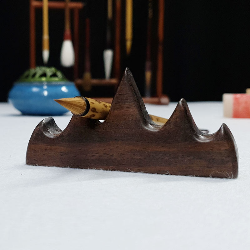 黑梓木笔搁实木创意笔山毛笔搁笔架文房四宝放毛笔的架子红木毛笔挂文化书房用品传统古典复古笔搁净默宣在类目 电子词典/电纸书/文化用品, 画具/画材/书法用品, 笔搁中 - 来自Buy2taobao.com提供专业的淘宝代购服务