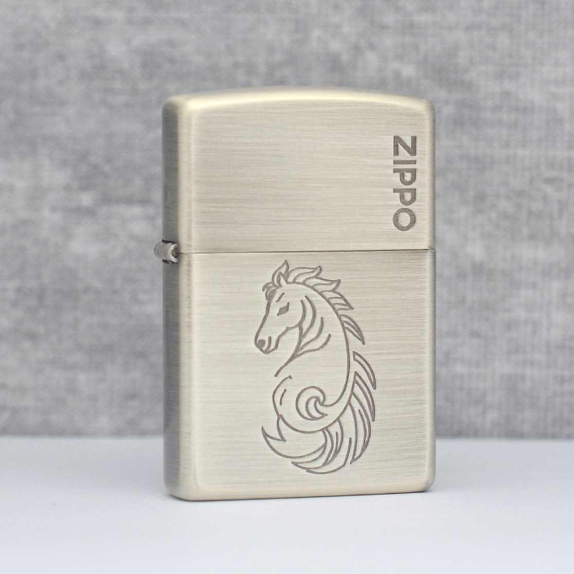 zippo打火机正品拉丝熏银旋风骊骜防风煤油机送礼生日礼物