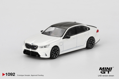 [全款预售]MINIGT 1:64 BMW 宝马 M5 Alphine白色 合金汽车模型