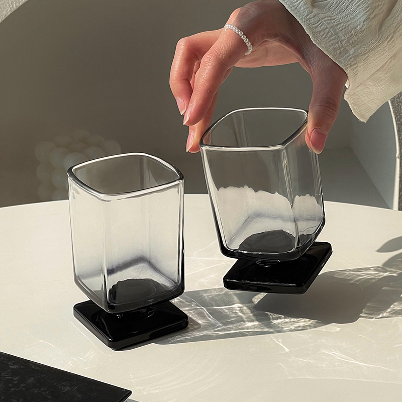 黑色高脚玻璃杯家用高级感