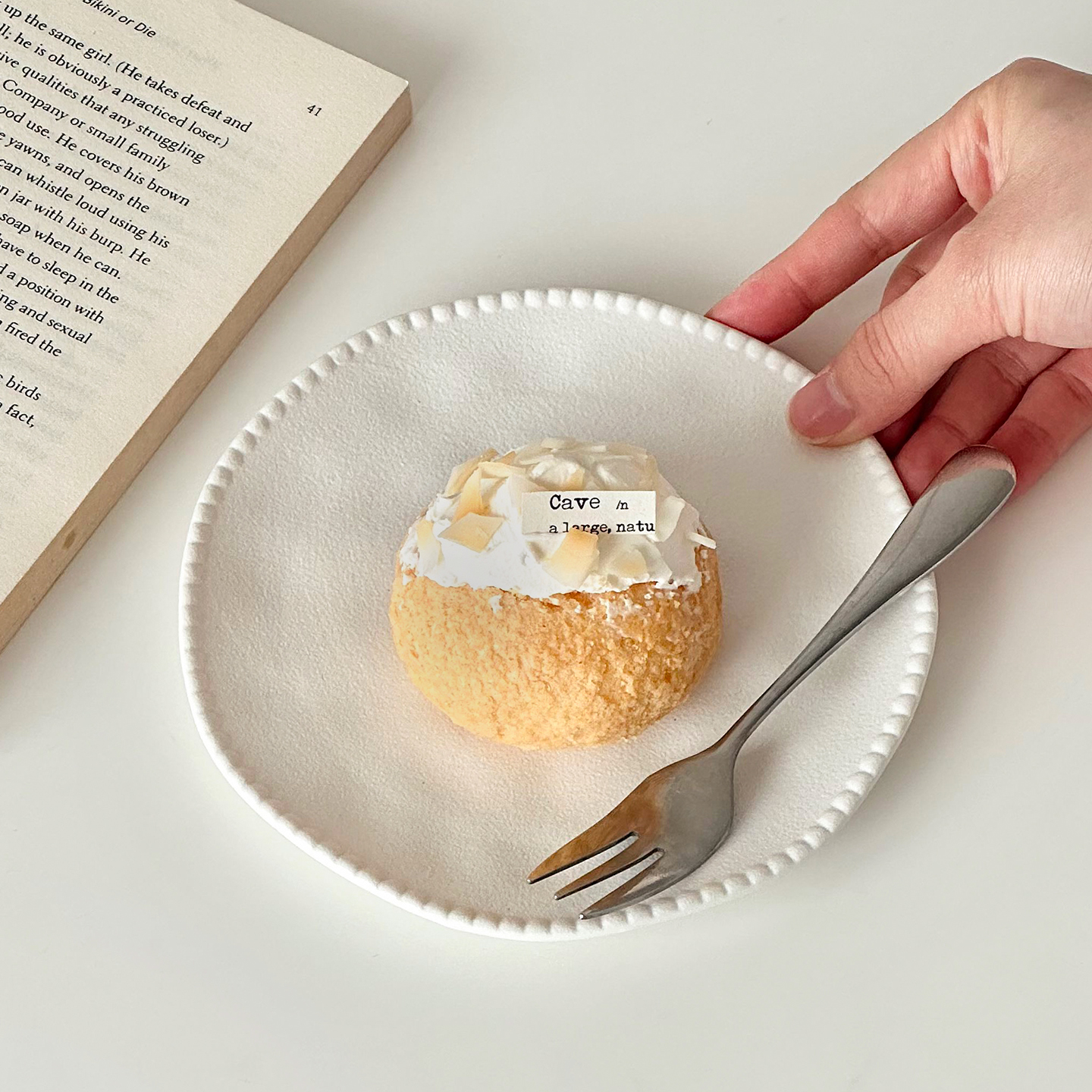 珠点白色甜品盘陶瓷高级感家用早餐点心蛋糕平盘意面牛排西餐餐盘