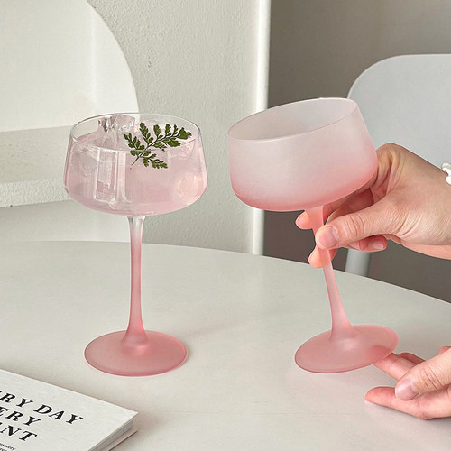 法式粉色高脚玻璃杯家用高颜值