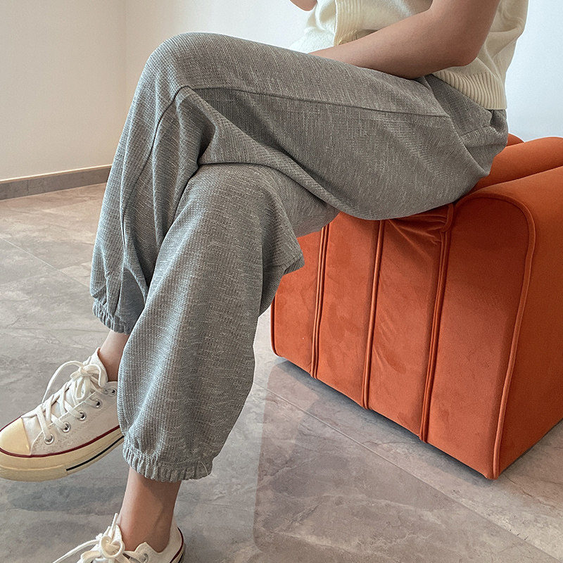 華夫格運動褲女春秋薄款黑色秋季休閑寬松束腳衛褲2021新款燈籠褲在類目 女裝/女士精品, 褲子, 休閒褲中 - 來自Buy2taobao.com提供專業的淘寶代購服務