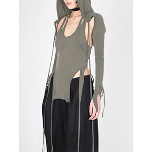 Hooded strap slim fit with exposed navel top连帽绑带露脐上衣