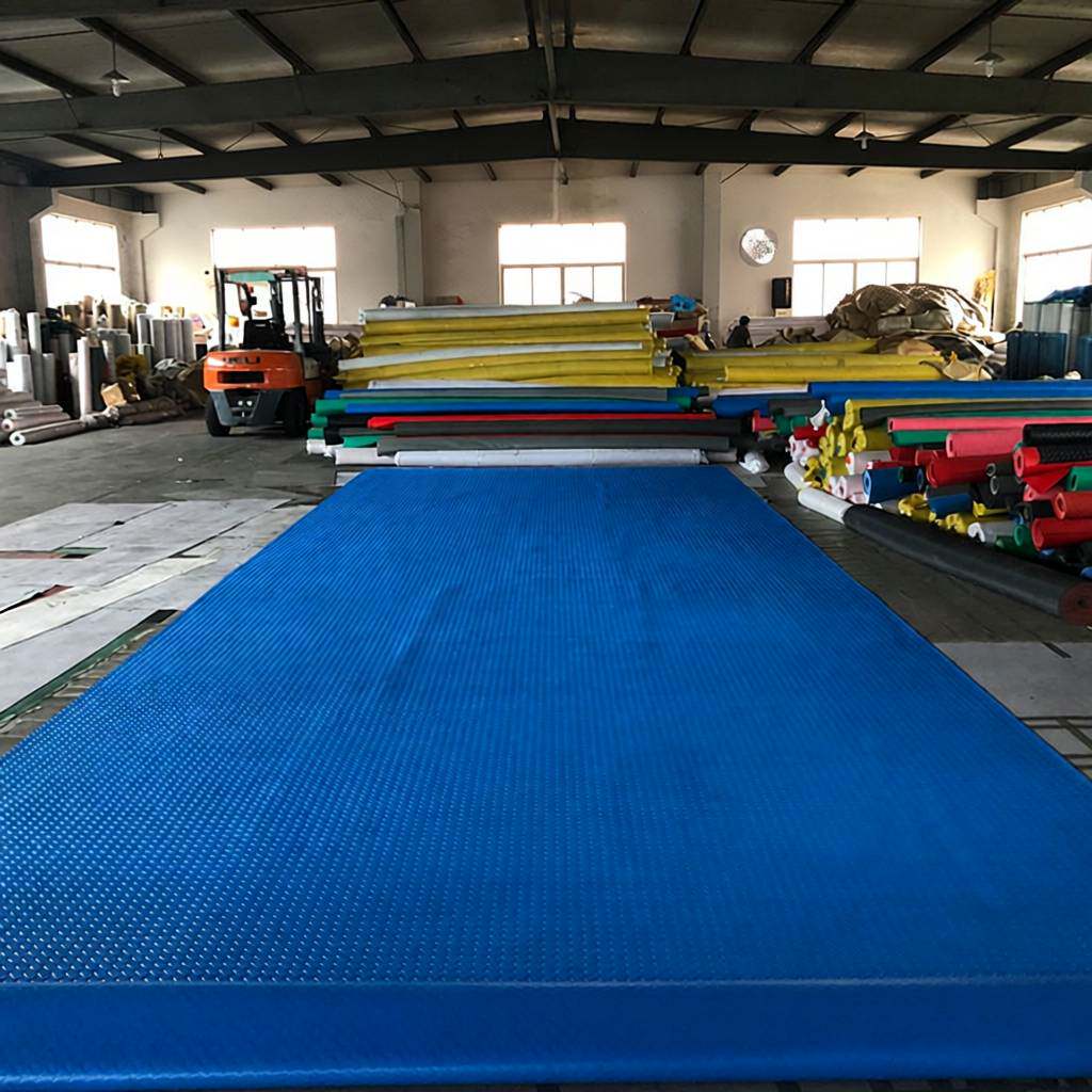 熟胶防滑垫加厚地垫厂房仓库卫生间塑料厨房PVC地胶耐磨防水地毯