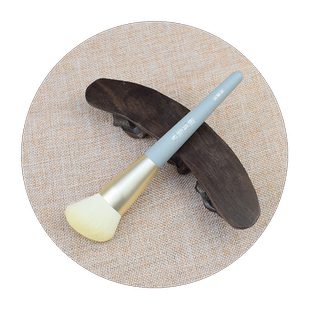 珠穆朗玛【亏本包邮】海之蓝巨软修容化妆刷轮廓刷初学者化妆工具