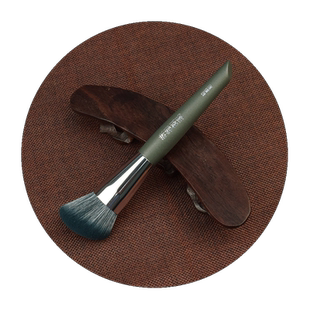 珠穆朗玛【亏本包邮】青松石巨软修容化妆刷轮廓刷初学者化妆工具