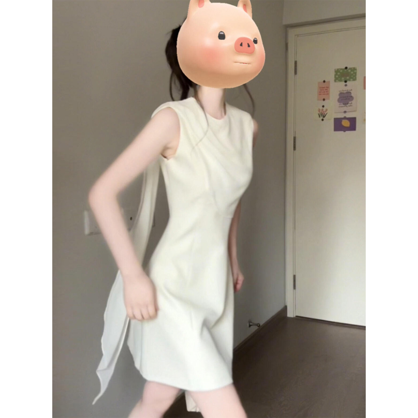 白色背心连衣裙子女夏季2026新款小个子初夏独特漂亮绝美掐腰短裙