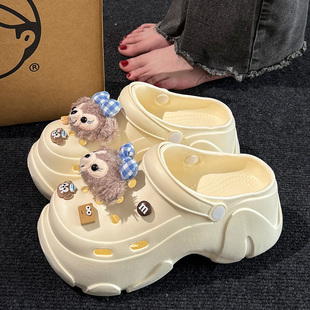 百搭增高防滑包头凉拖女款 外穿2025新款 女士夏季 DIY达菲熊洞洞鞋