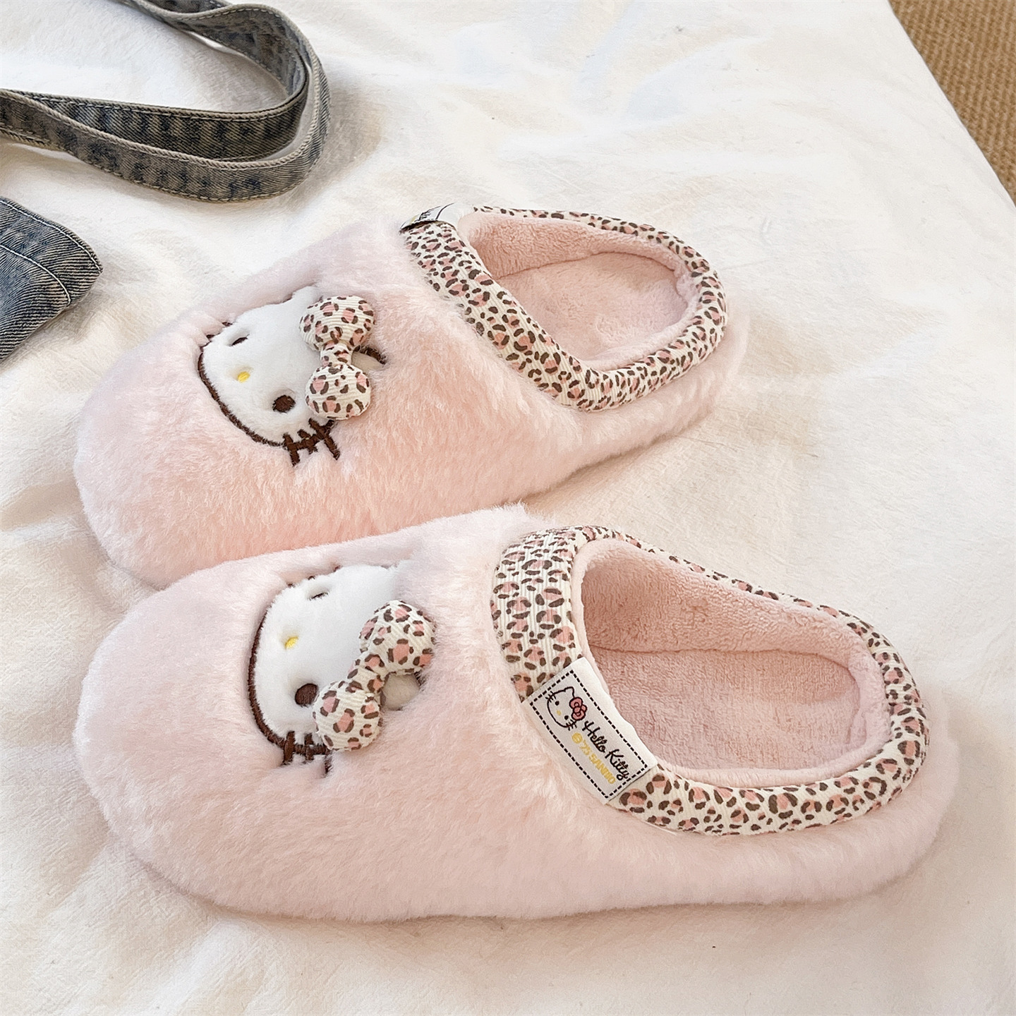 可爱蝴蝶结kt猫保暖毛毛鞋