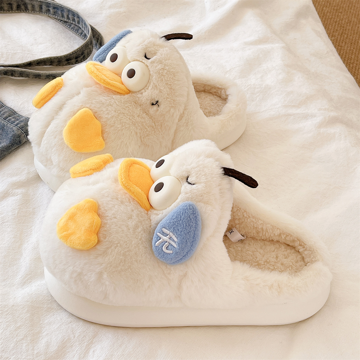 可爱小鸭厚底防滑保暖棉拖鞋