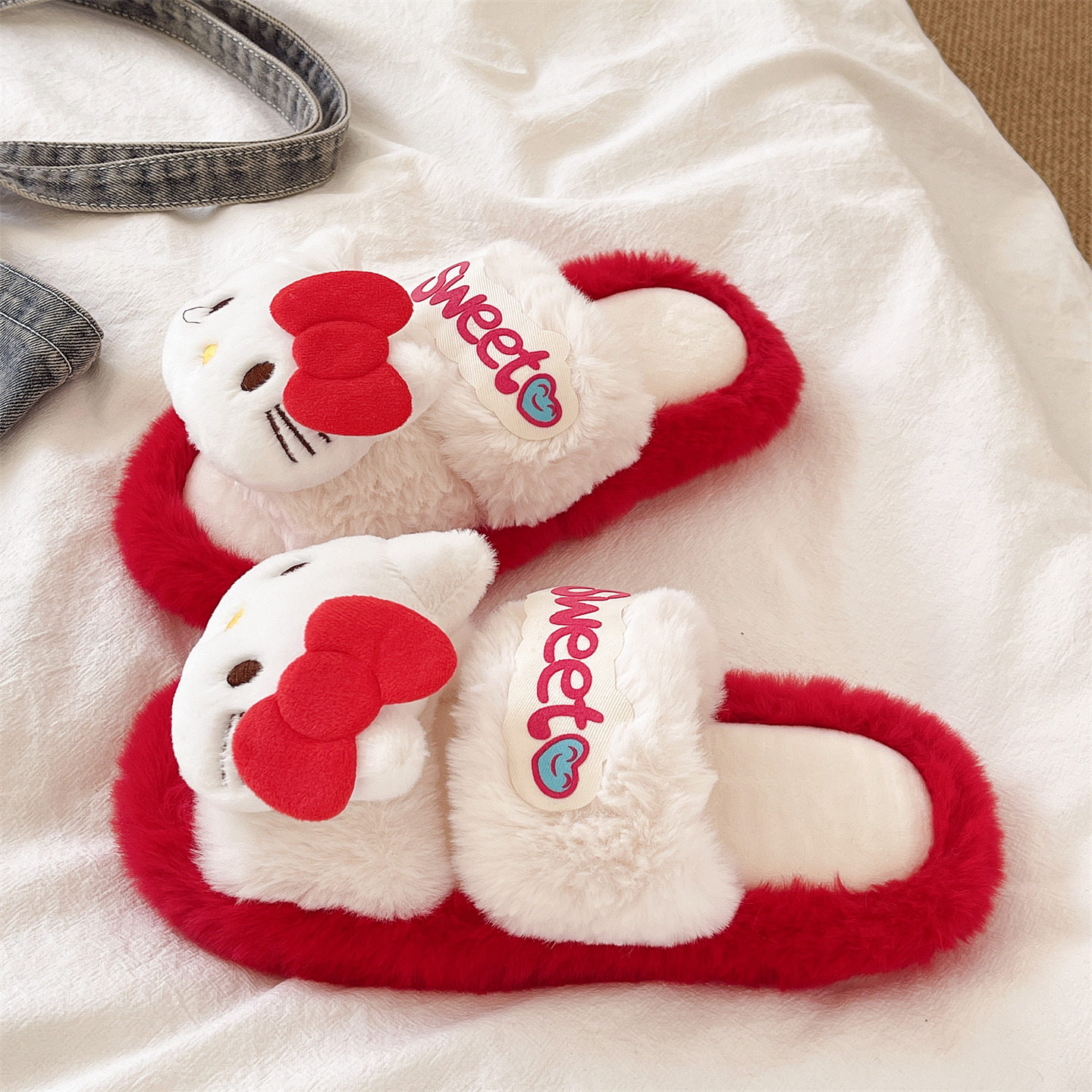 可爱KT猫双带软底保暖棉拖鞋