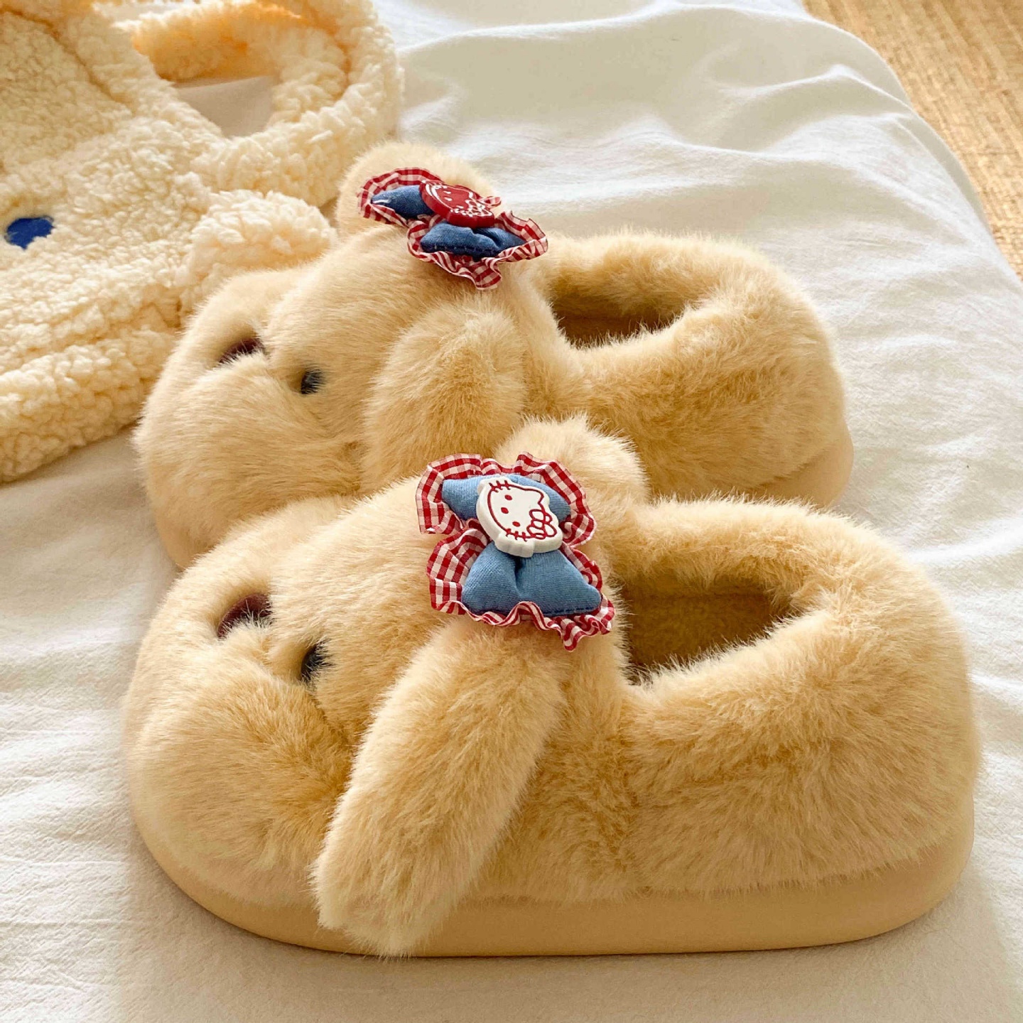 加绒保暖可爱狗狗蝴蝶结棉拖鞋