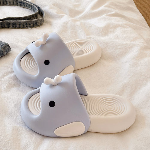 可爱卡通鲸鱼厚底防滑凉拖鞋