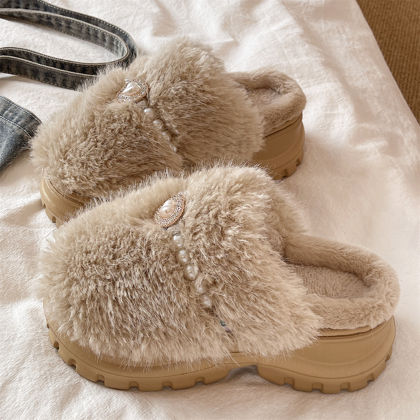 时尚珍珠链厚底高跟毛毛鞋