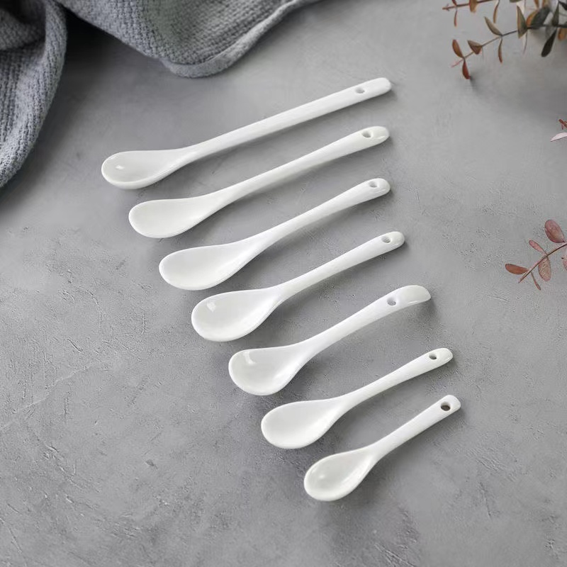 创意长柄咖啡勺陶瓷勺子甜品喂养辣椒罐调料勺超小号蜂蜜搅拌棒