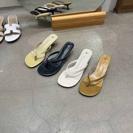 The Doudou Korean Style Thin-Heeled Flip-Flops for Women, Summer Thong Sandals, Versatile Shallow Mouth High-Heeled Sandals for Women