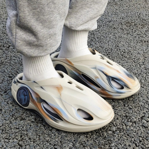 游鲸2洞洞鞋361夏季新款运动沙滩涉水增高休闲百搭洞洞鞋男子